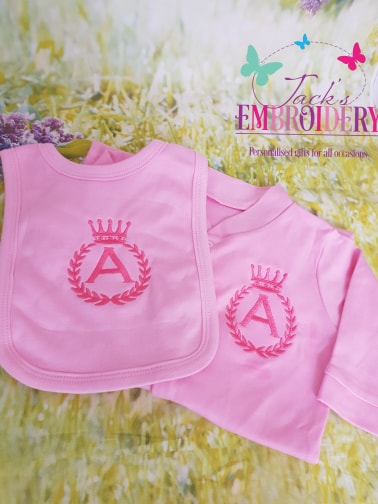 BIB AND BABY GRO SET