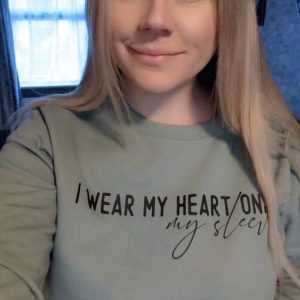 LADIES – I WEAR MY HEART ON MY SLEEVE