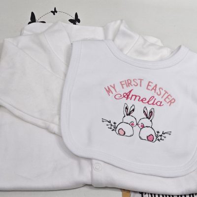 EASTER BIB / BABYGRO